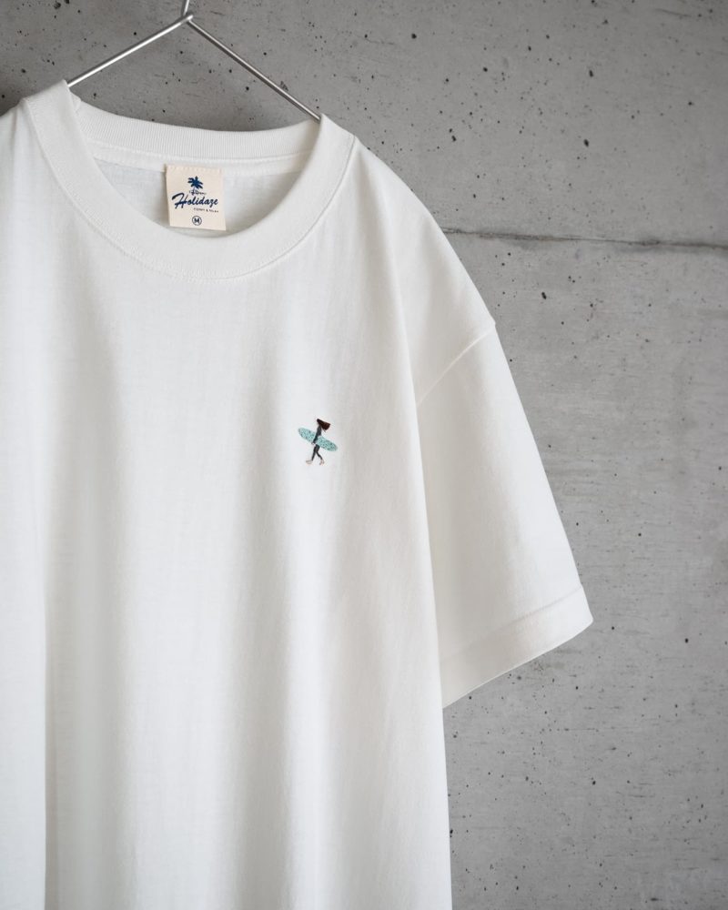 TINY SURFER 手刺繍 サーファーワンポイント サーフTシャツ ユニセックス オフホワイト